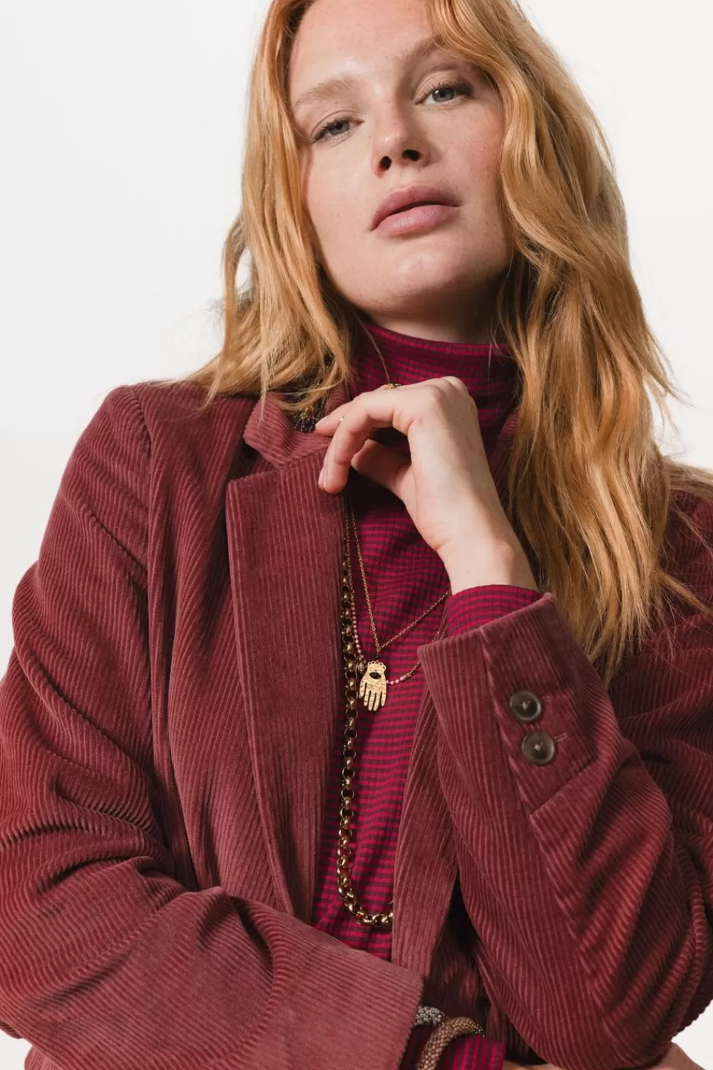 Dames Sissy-Boy Blazers, Jasjes & Gilets>Bordeauxrode Corduroy Blazer