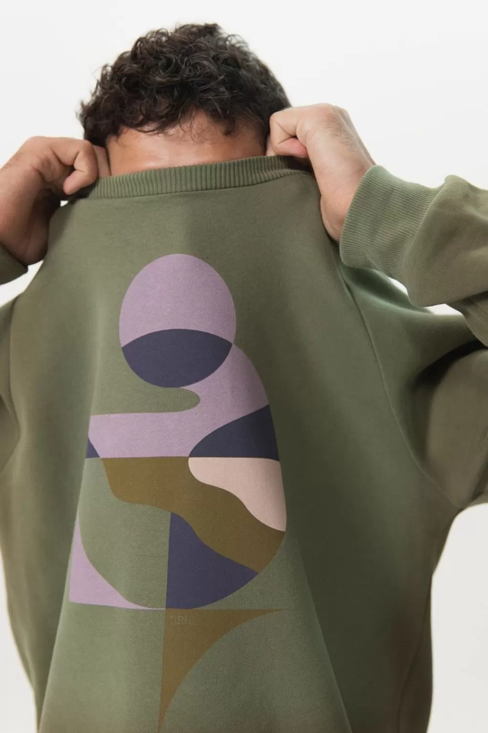 Heren Sissy-Boy Truien En Vesten>Donker E Katoenen Raglan Sweater Met Print