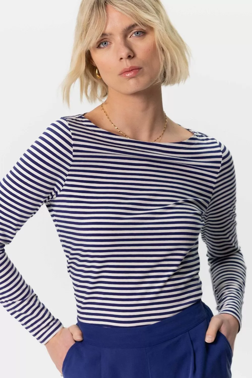 Dames Sissy-Boy T-Shirts En Tops>Donker Gestreept T-Shirt Met Lange Mouwen En Boothals
