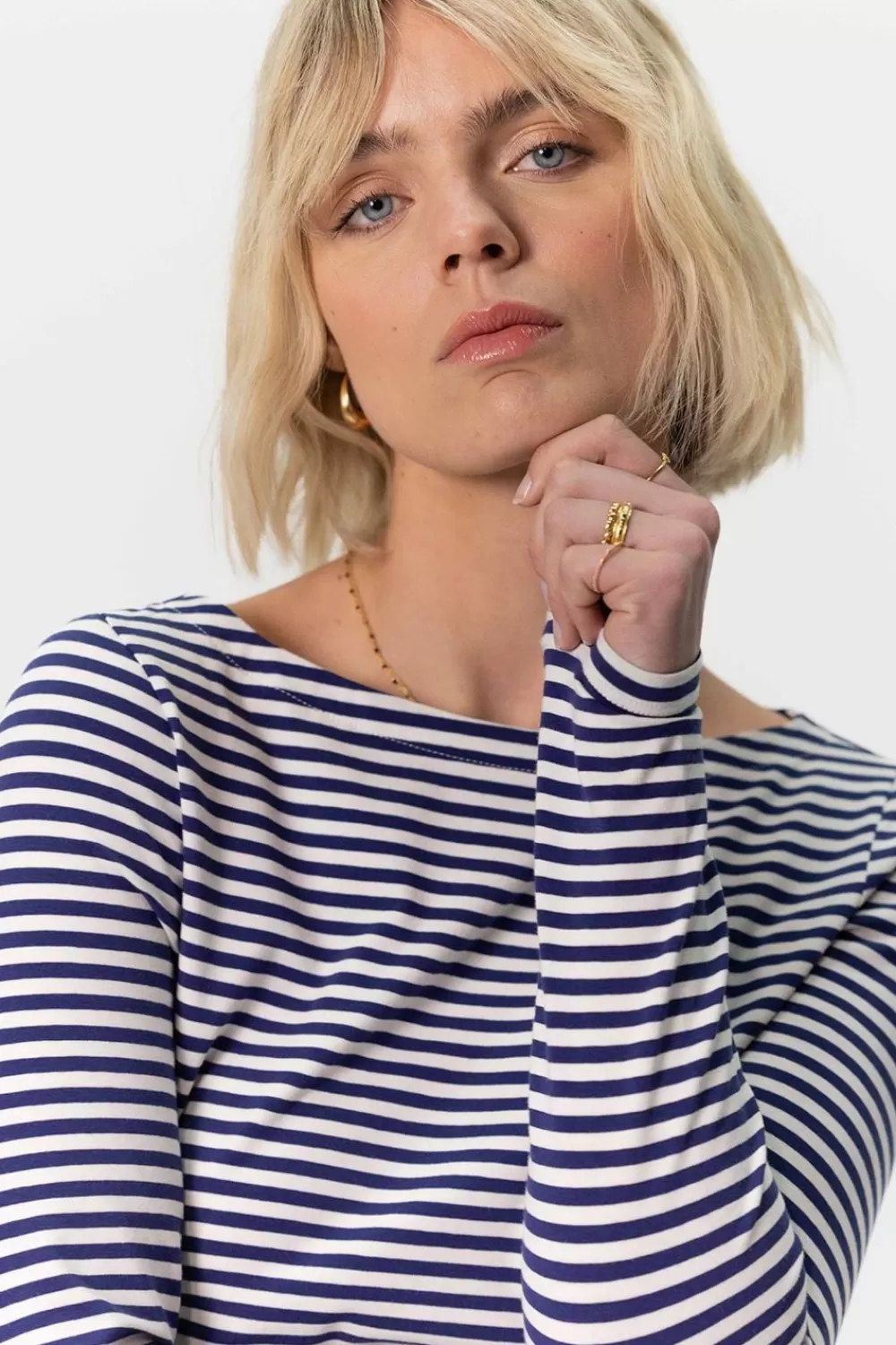 Dames Sissy-Boy T-Shirts En Tops>Donker Gestreept T-Shirt Met Lange Mouwen En Boothals