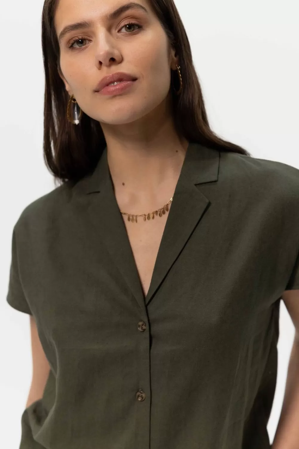 Dames Sissy-Boy Blouses>Donkergroene Linnen Blouse Met Korte Mouwen