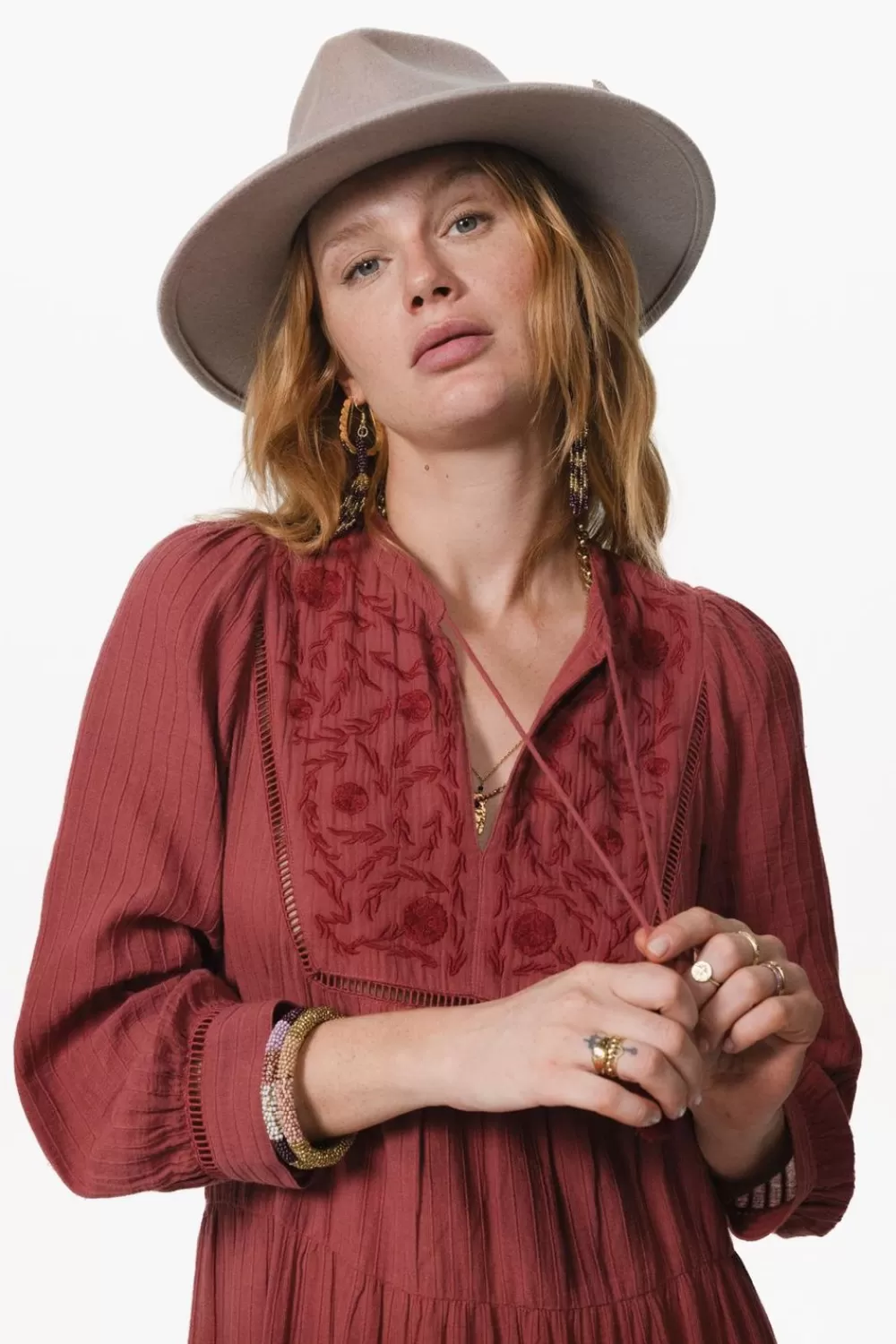 Dames Sissy-Boy Jurken>Donkerroze Maxi Jurk Met Embroidery Details