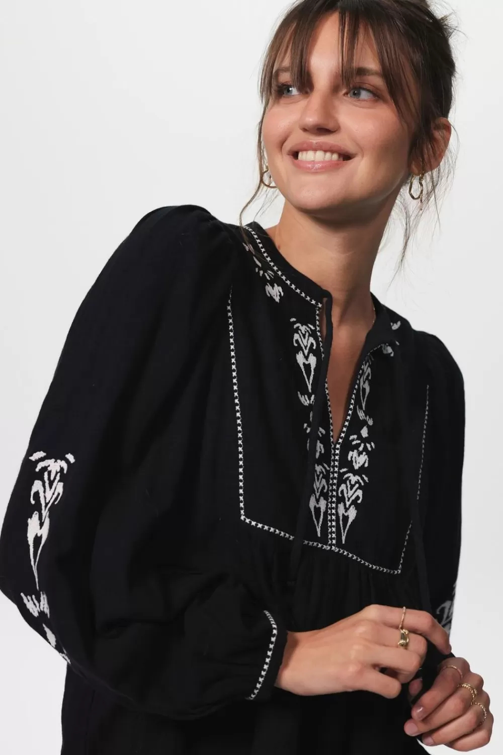 Dames Sissy-Boy Blouses>E Blouse Met Embroidery Details