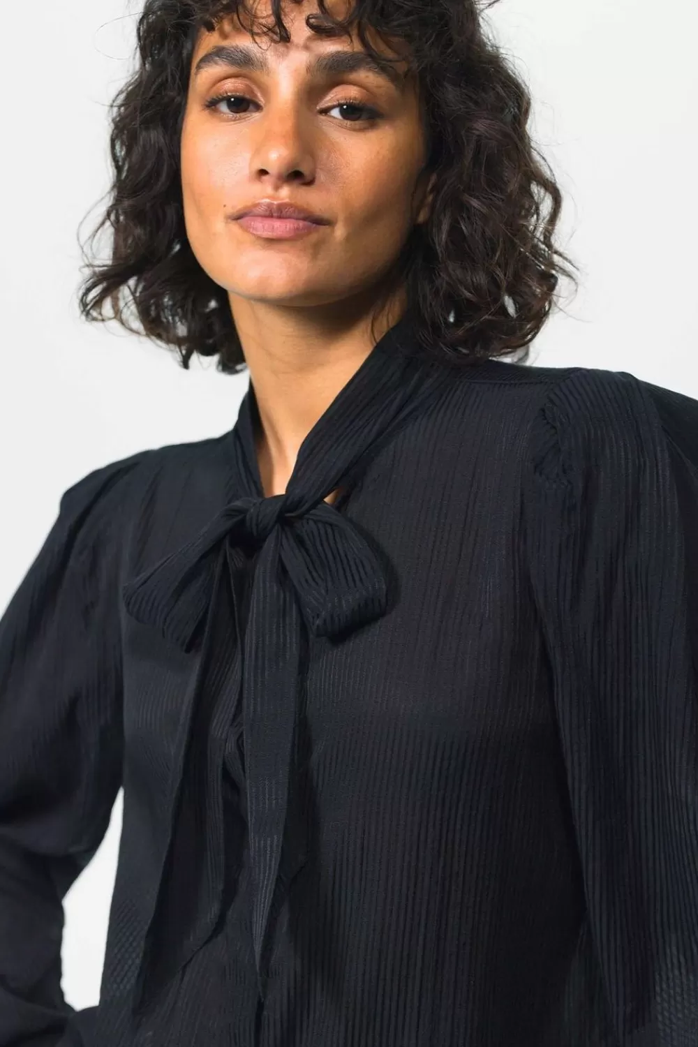 Dames Sissy-Boy Blouses>E Blouse Met Strikkraag