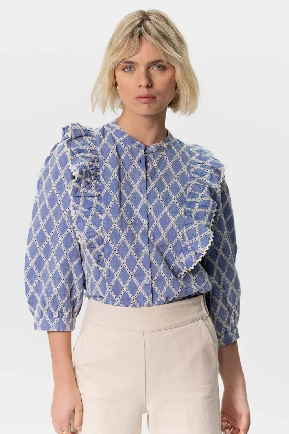 Dames Sissy-Boy Blouses>E Chambray Blouse Met Broderie En Ruffles
