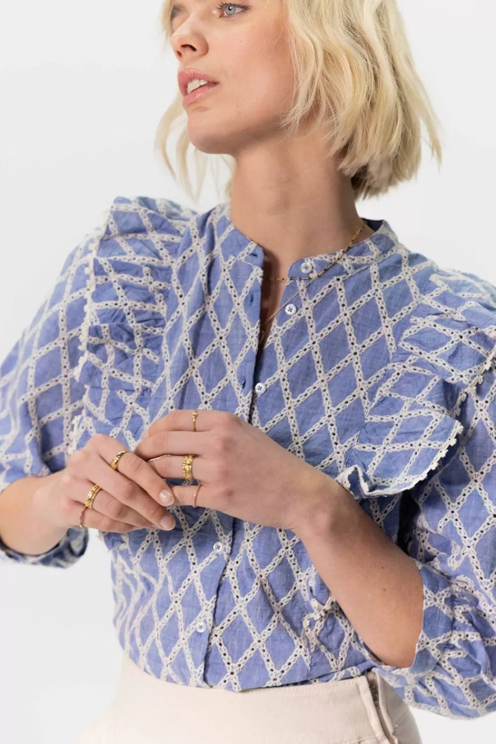 Dames Sissy-Boy Blouses>E Chambray Blouse Met Broderie En Ruffles