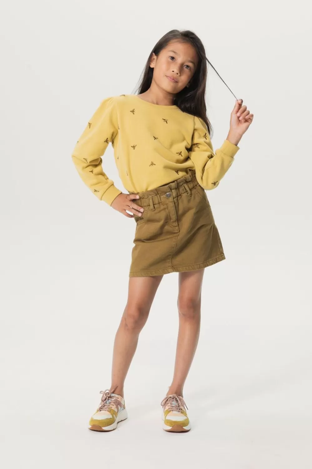 Kids Sissy-Boy Truien En Vesten>Mosterdgele Sweater Met Pofmouwen En Geborduurde Vliegenprint