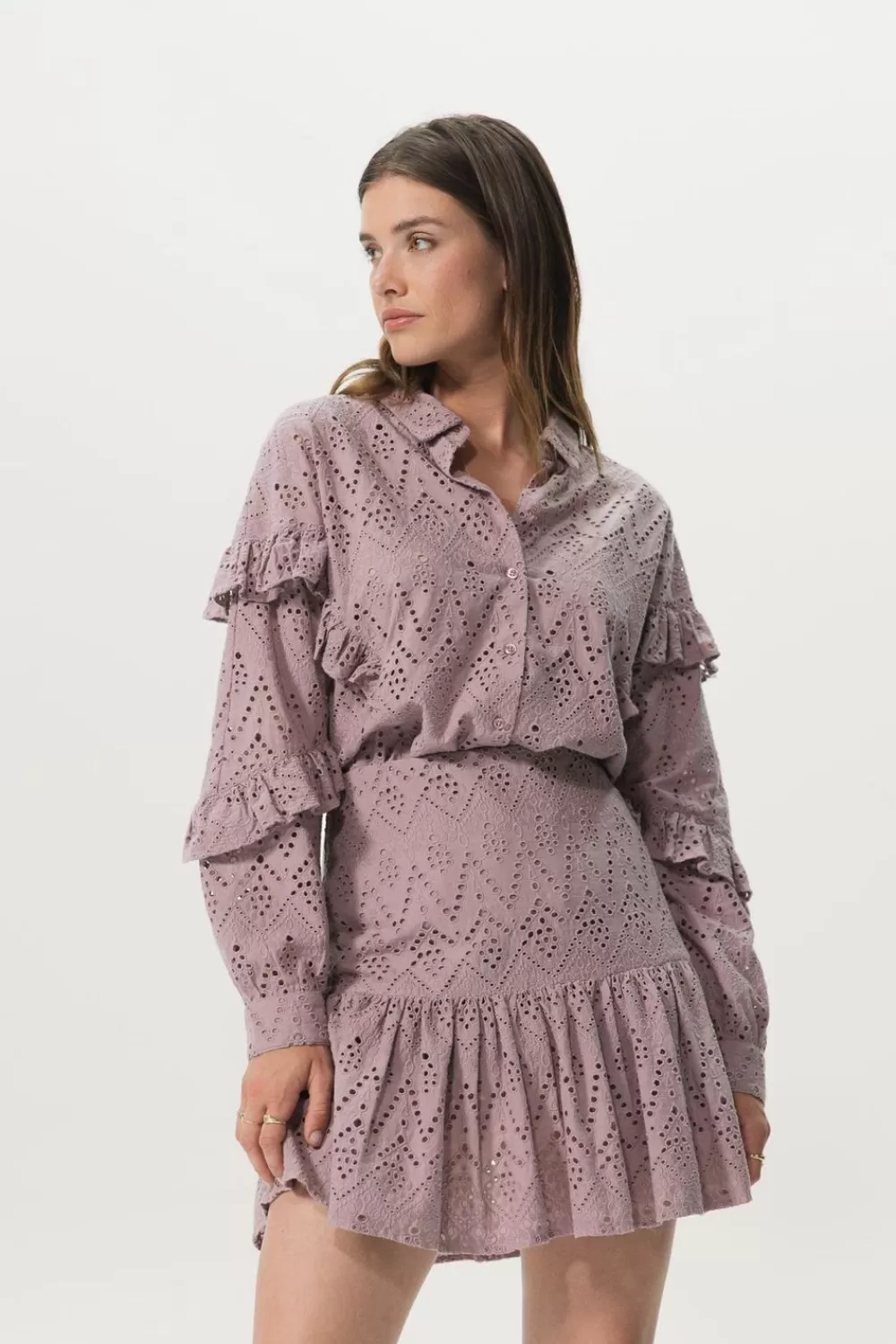 Dames Sissy-Boy Blouses>Paarse Blouse Met Broderie Anglaise En Ruffle Details