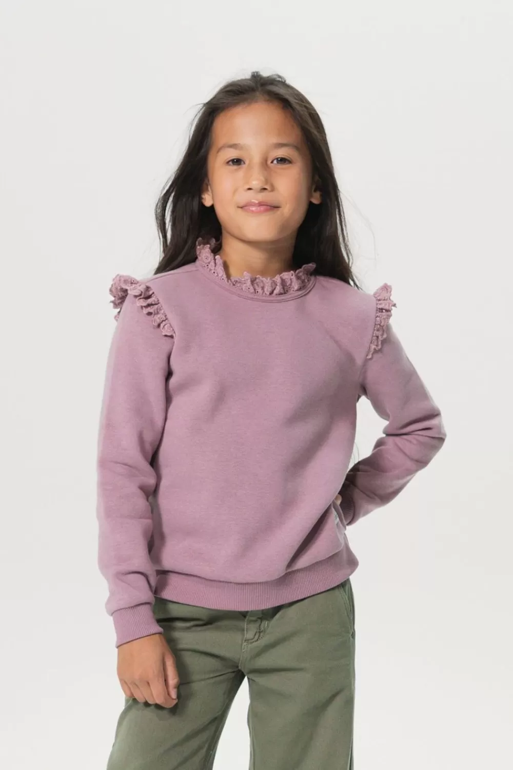 Kids Sissy-Boy Truien En Vesten>Paarse Sweater Met Ruffles En Broderie Anglaise