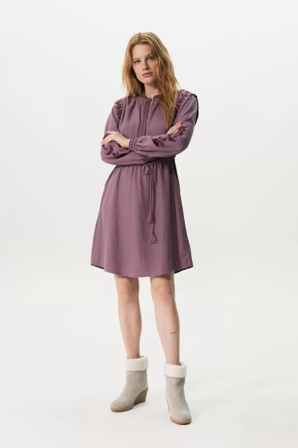Dames Sissy-Boy Jurken>Vergrijsd Paarse Jurk Met Embroidery Details
